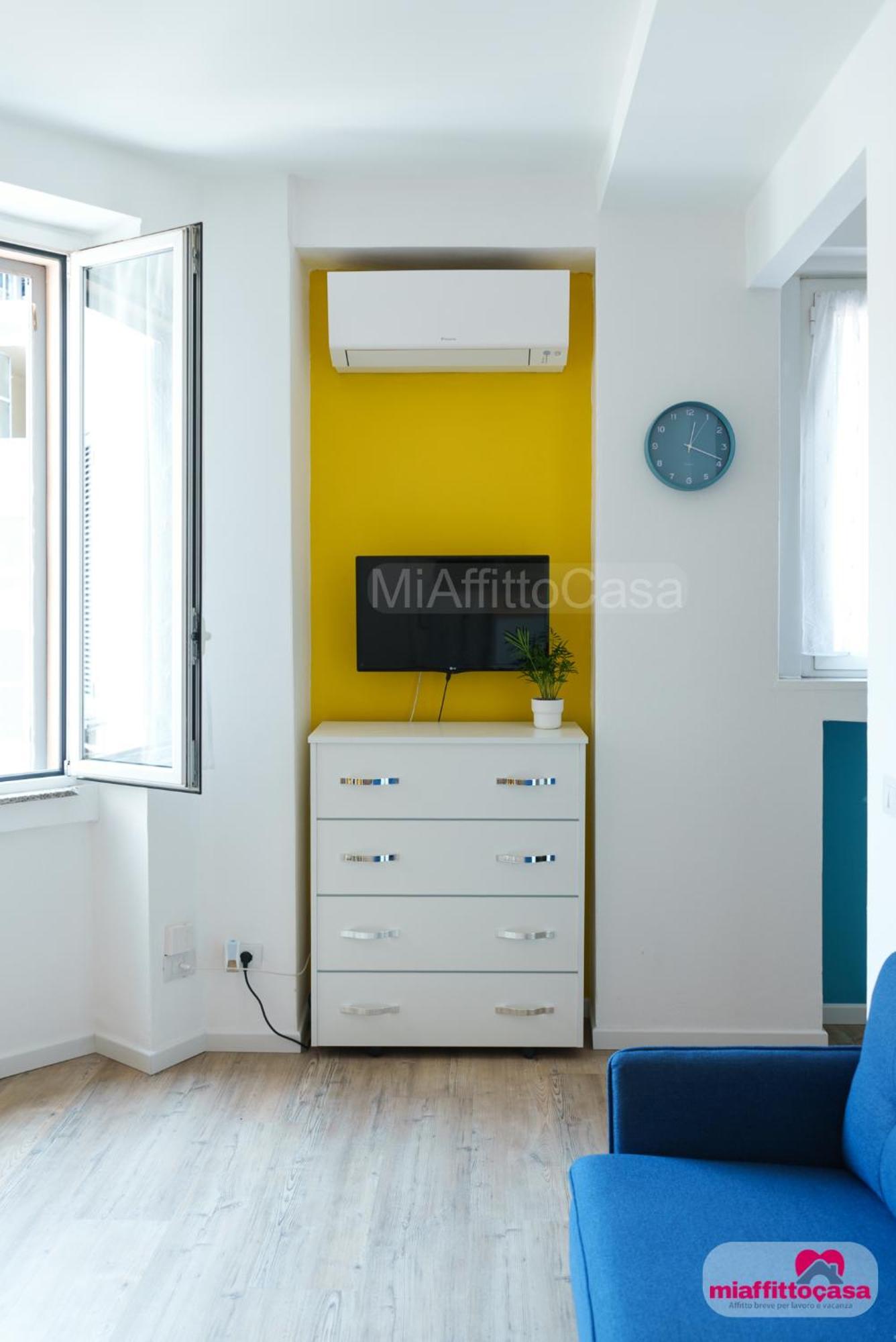 Apartment Looking 4 Station Close To Center Milan