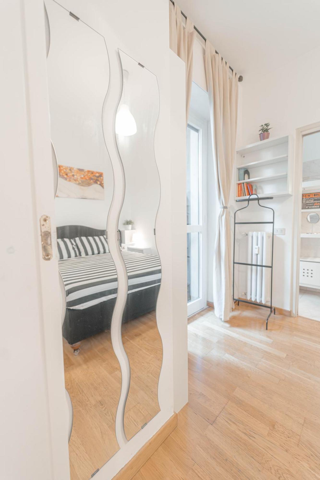 Solari New Milano
