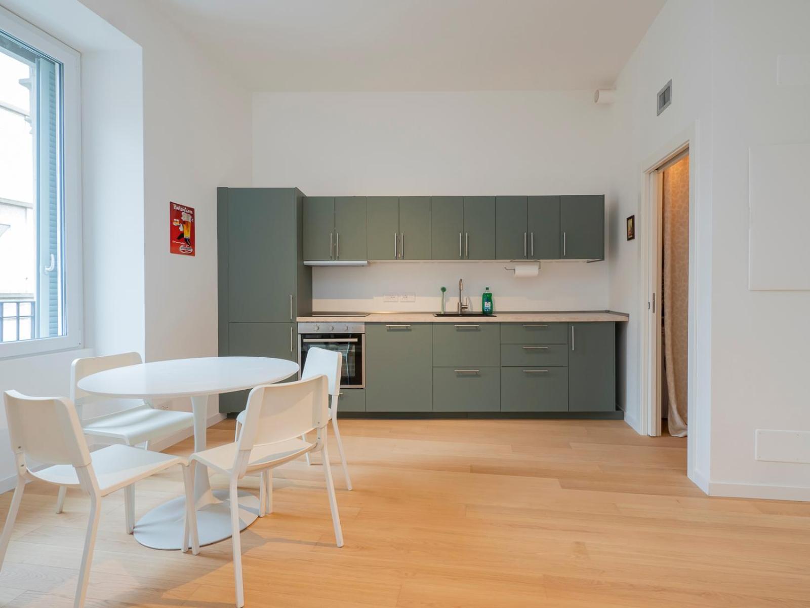 Xenia - New In Corso Buenos Aires *