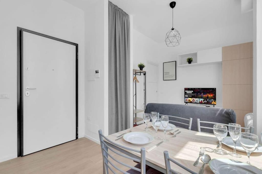 Nuovo E Confortevole, 4pax, Tram 24, Universita Mailand