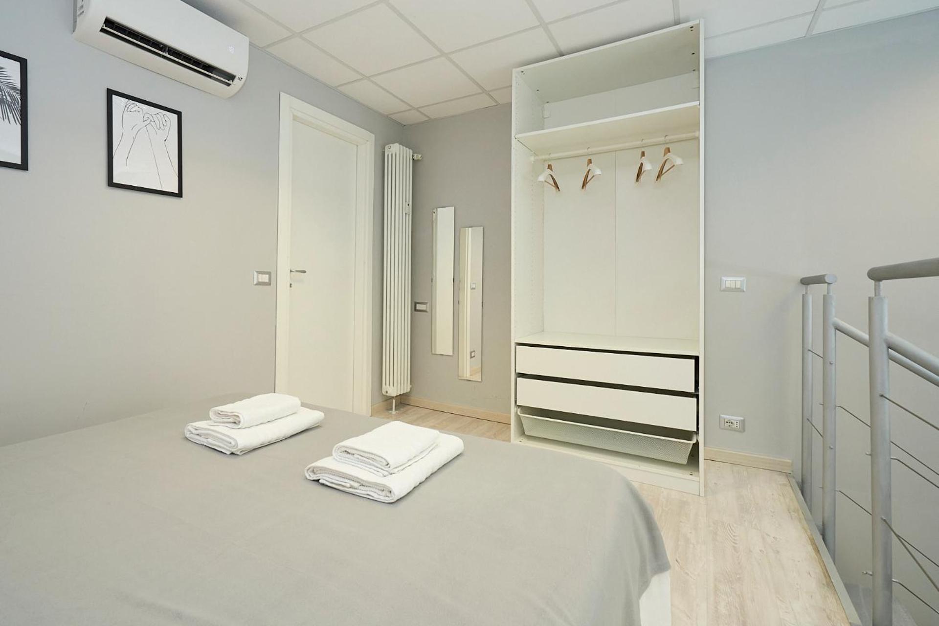 Design White Loft - Ac Wifi 10 Minutes From Duomo Apartment