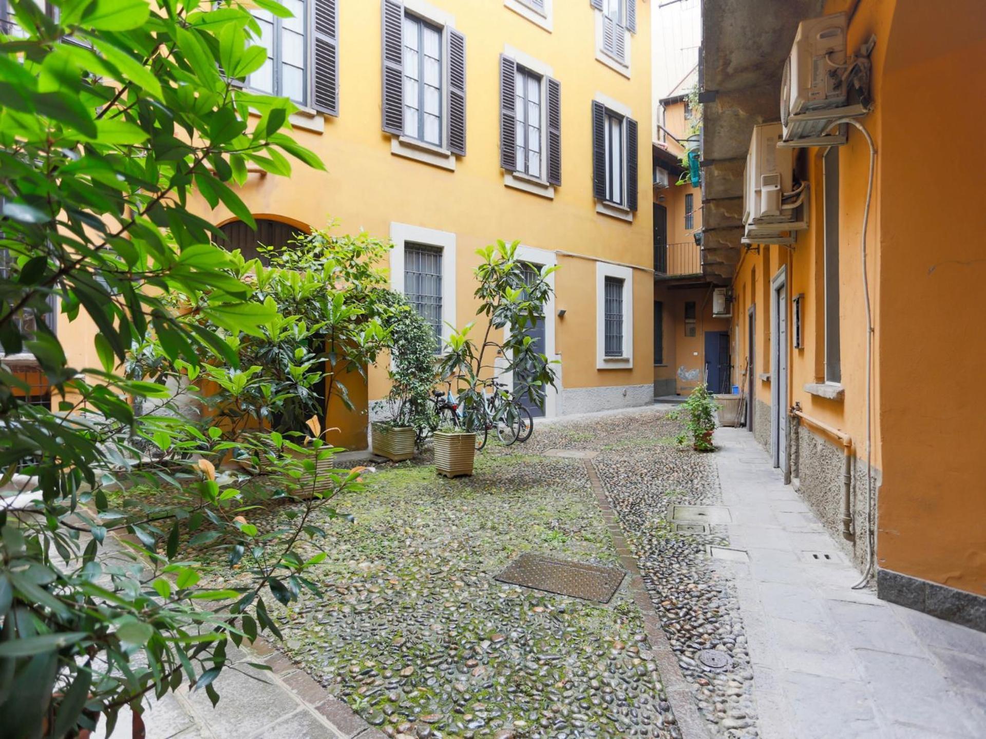 The Rent - Characteristic In Crocetta Area Leilighet