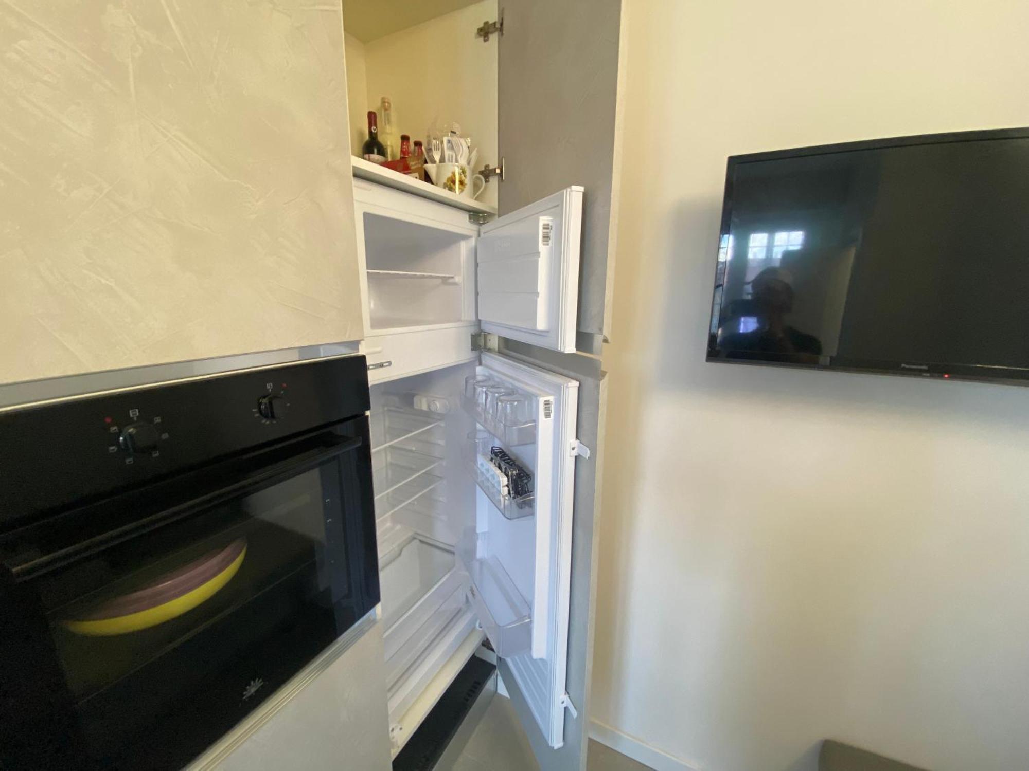 Apartment Renovated With Two Single Beds Milan
