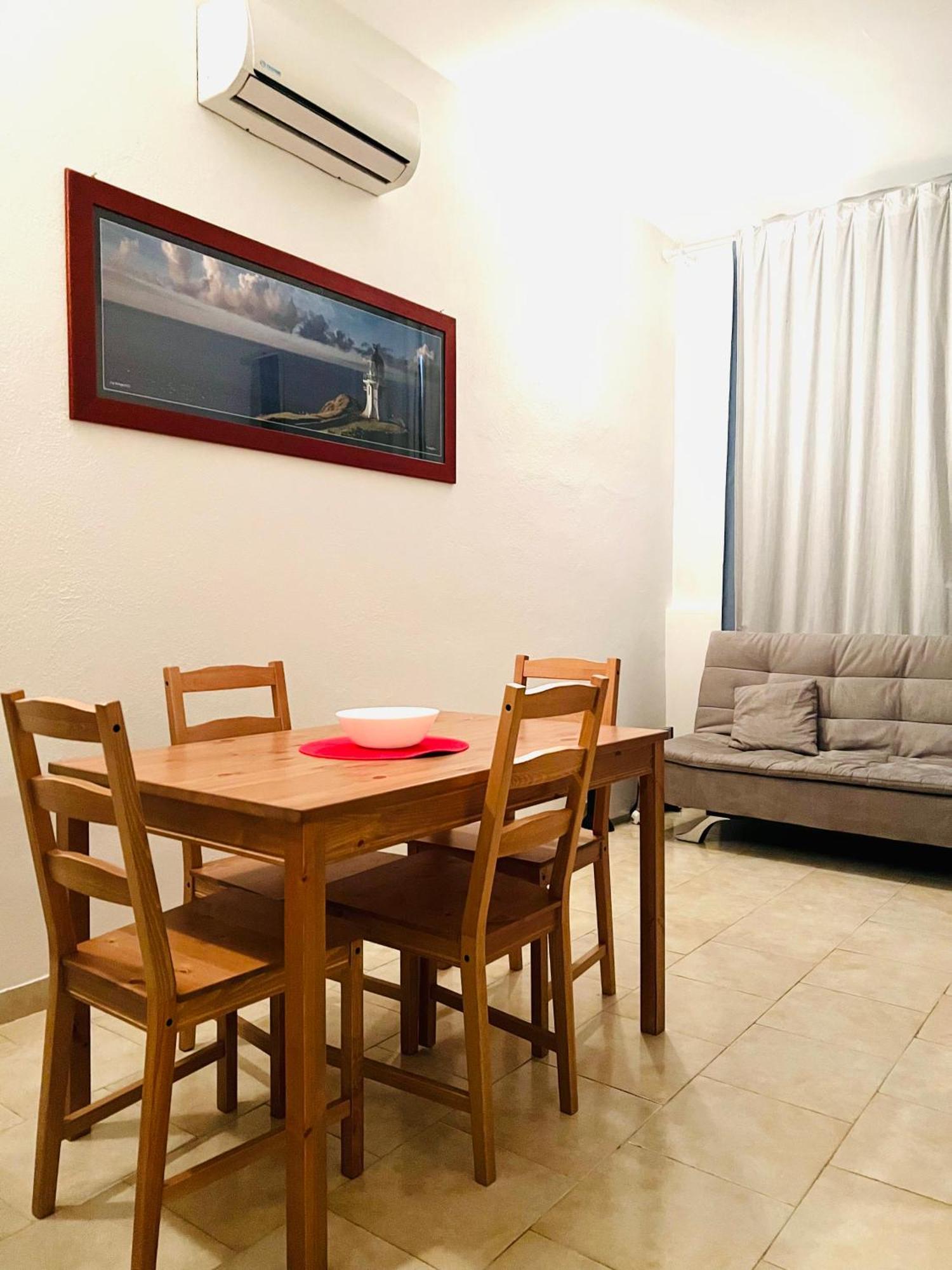 Appartamento For 6 Peaple Close To The Red Metro