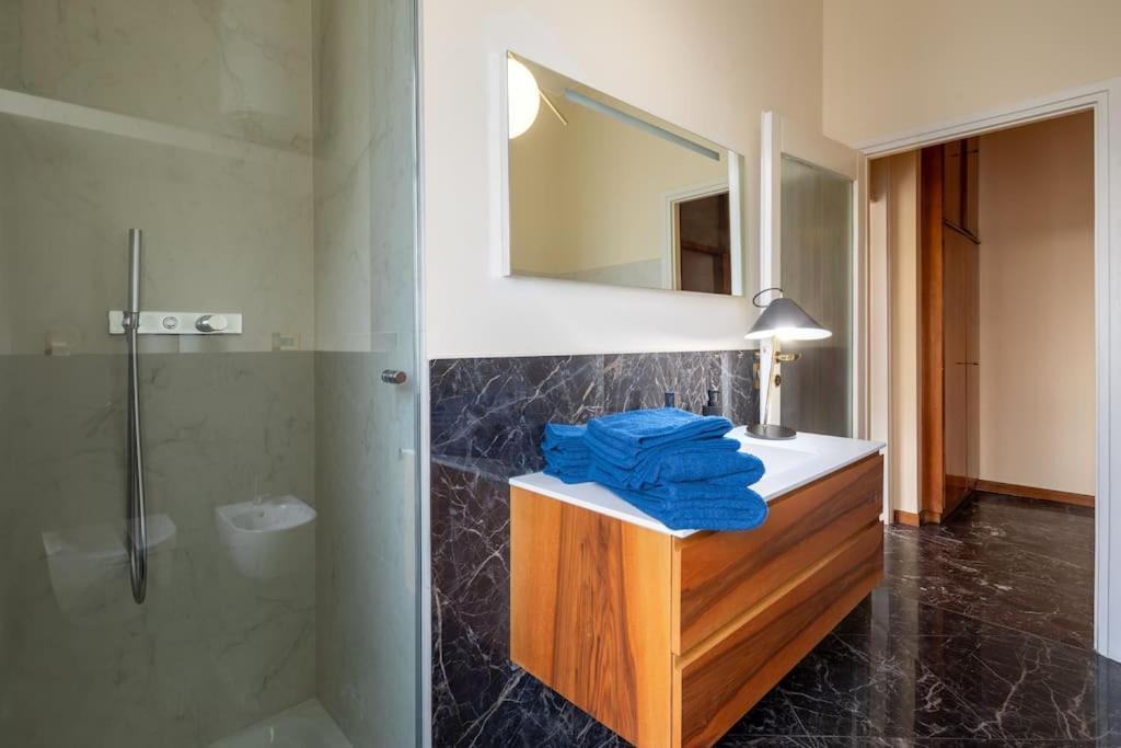 10 Minuti Dal Duomo - Elegante Domus Apartment