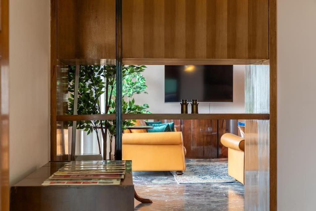 10 Minuti Dal Duomo - Elegante Domus Apartment *
