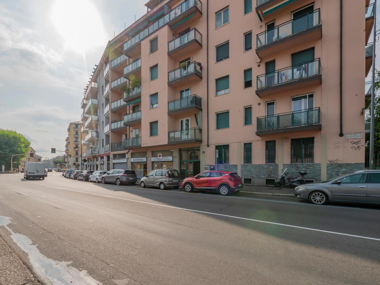 Apartment I Host - Forze Armate 83