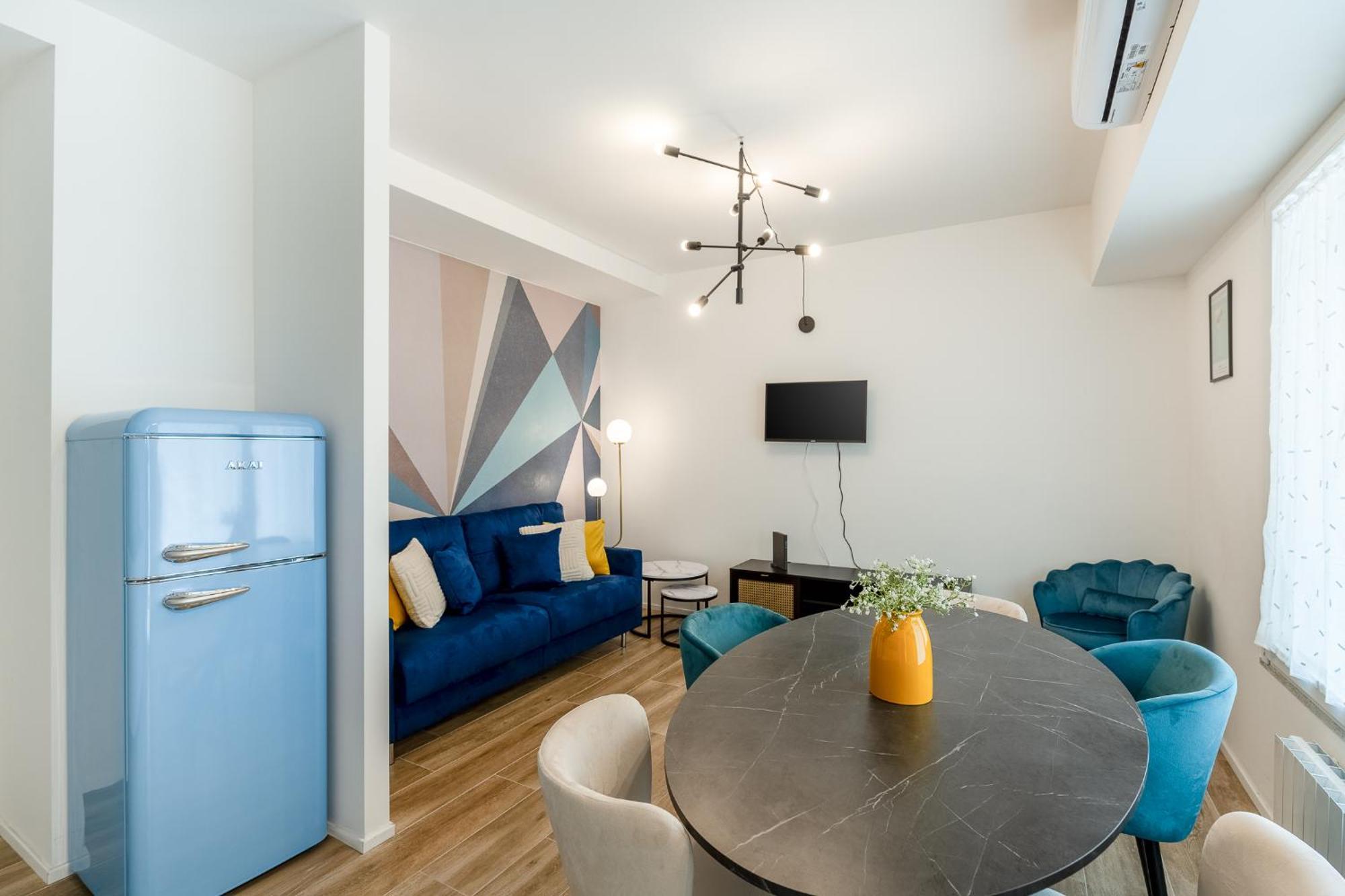 2 Bedroom Gem Next To Central Station With Ac Milano