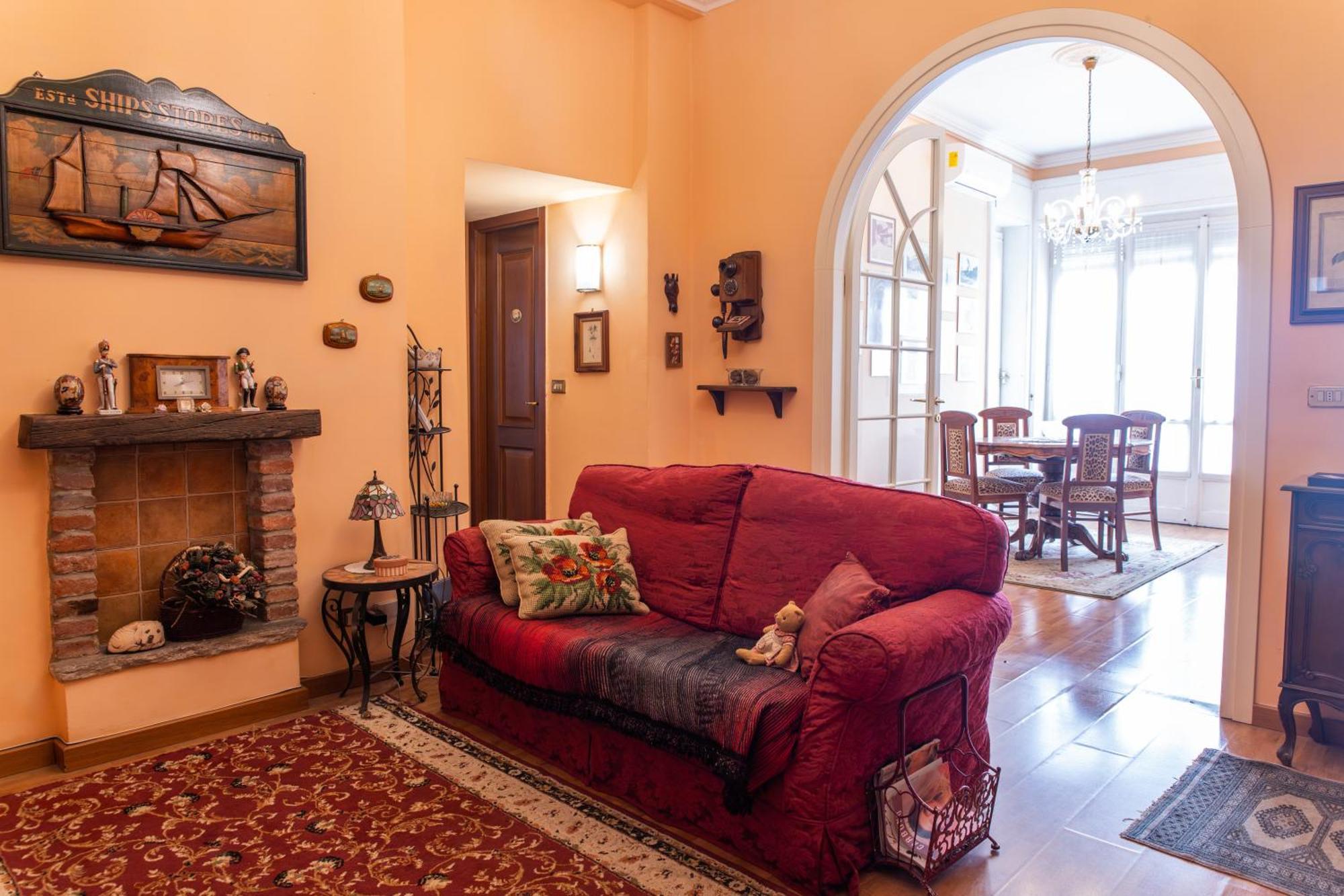 Apartment Duomo Walking Distance Elegant Flat With View Mailand