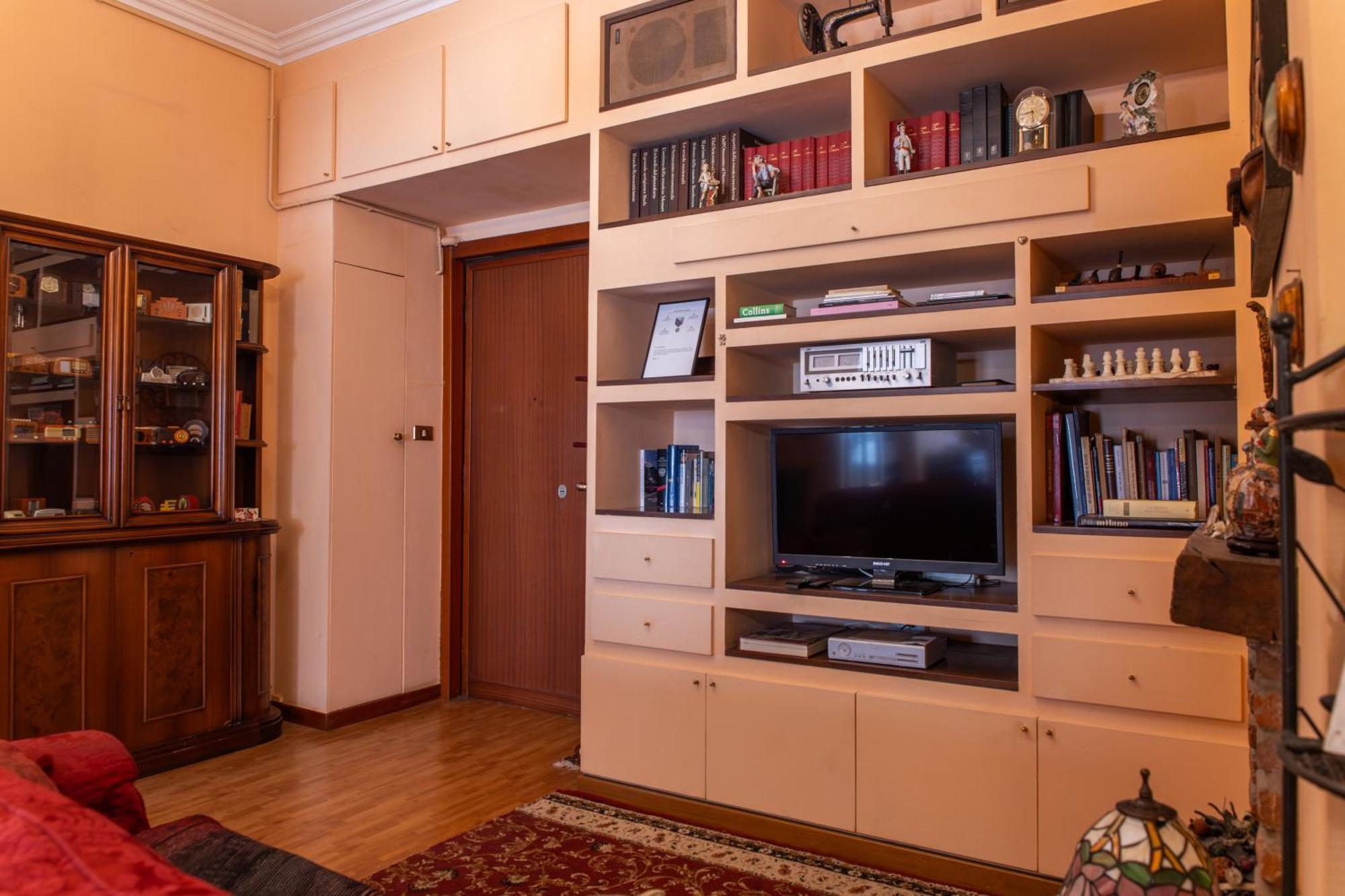 Apartment Duomo Walking Distance Elegant Flat With View Mailand