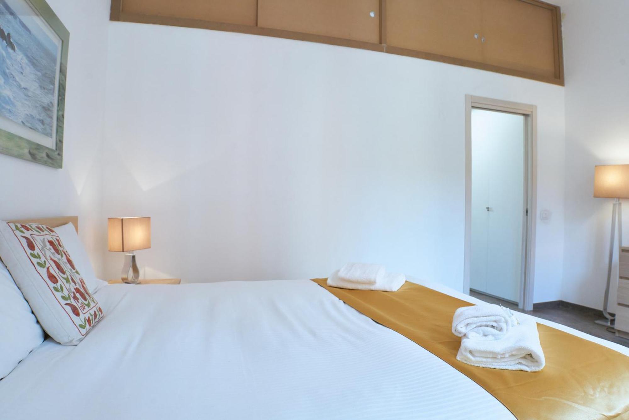 Xenia - Two-room In Fondazione Prada