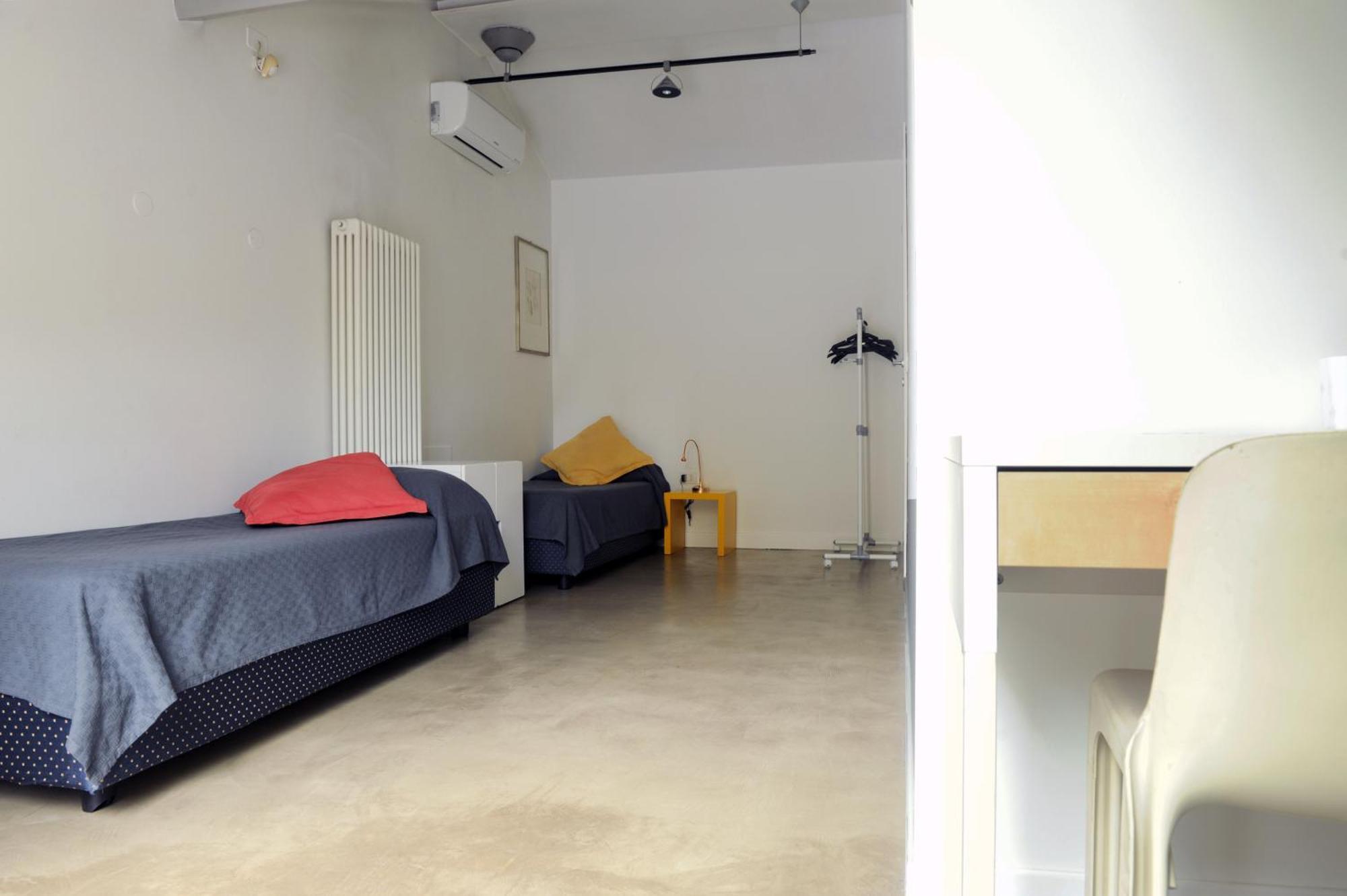 Homestay Sant Ambrogio With Private Terrace In Shared Flat *