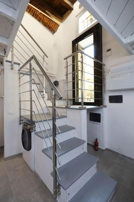 Cozy Loft Near Navigli, Close To Duomo And Bocconi - Italy Flat Vacation * Mailand