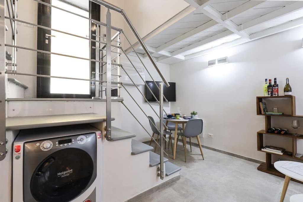 Cozy Loft Near Navigli, Close To Duomo And Bocconi - Italy Flat Vacation Mailand