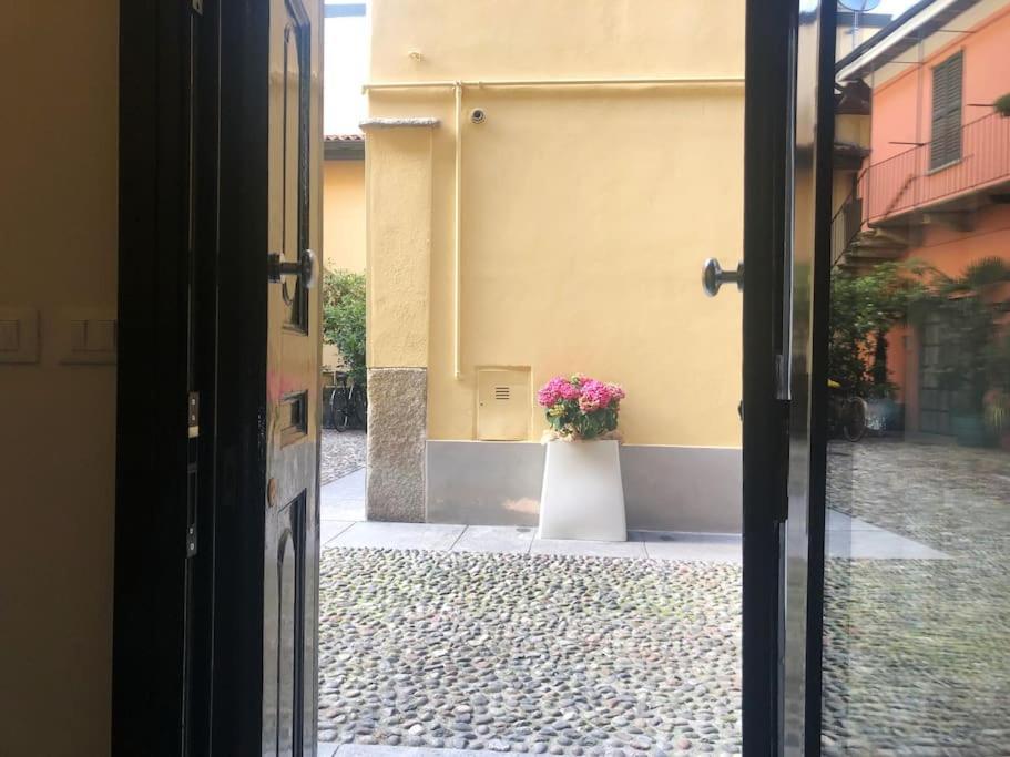 Cozy Loft Near Navigli, Close To Duomo And Bocconi - Italy Flat Vacation Mailand