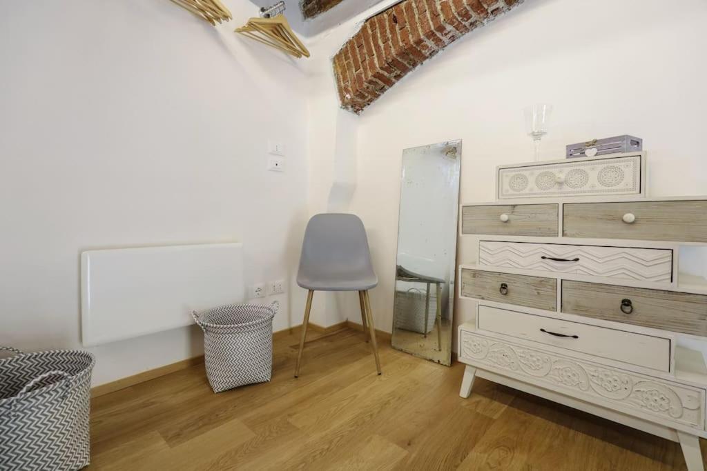 Apartment Cozy Loft Near Navigli, Close To Duomo And Bocconi - Italy Flat Vacation