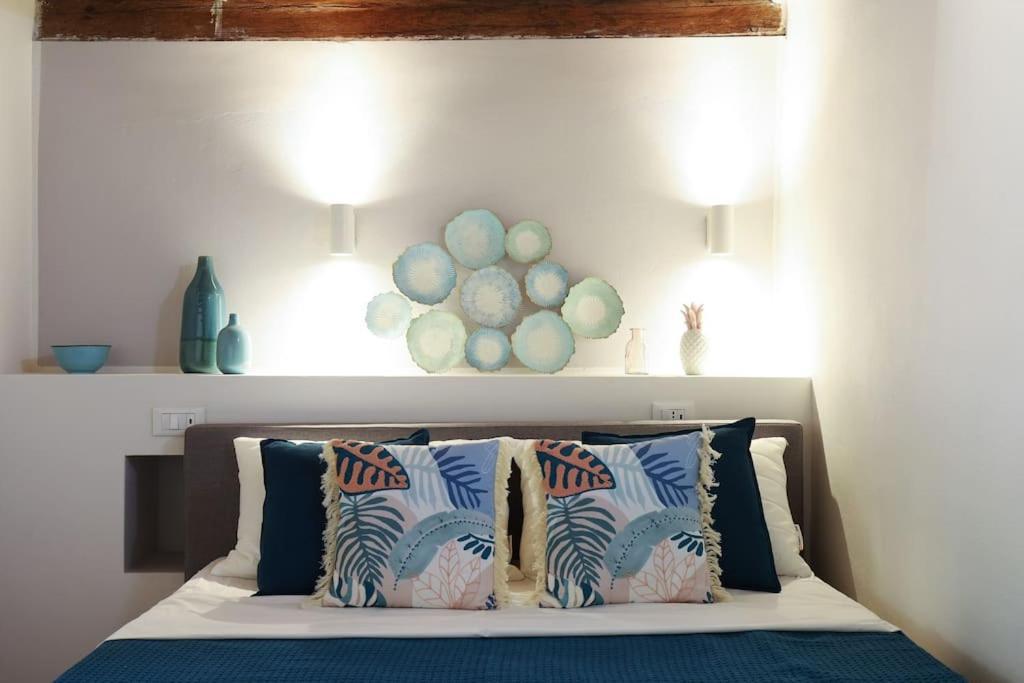 Cozy Loft Near Navigli, Close To Duomo And Bocconi - Italy Flat Vacation Apartment *