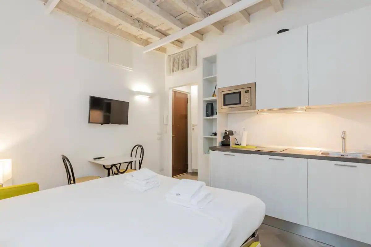 Alzaia Apartment Milan
