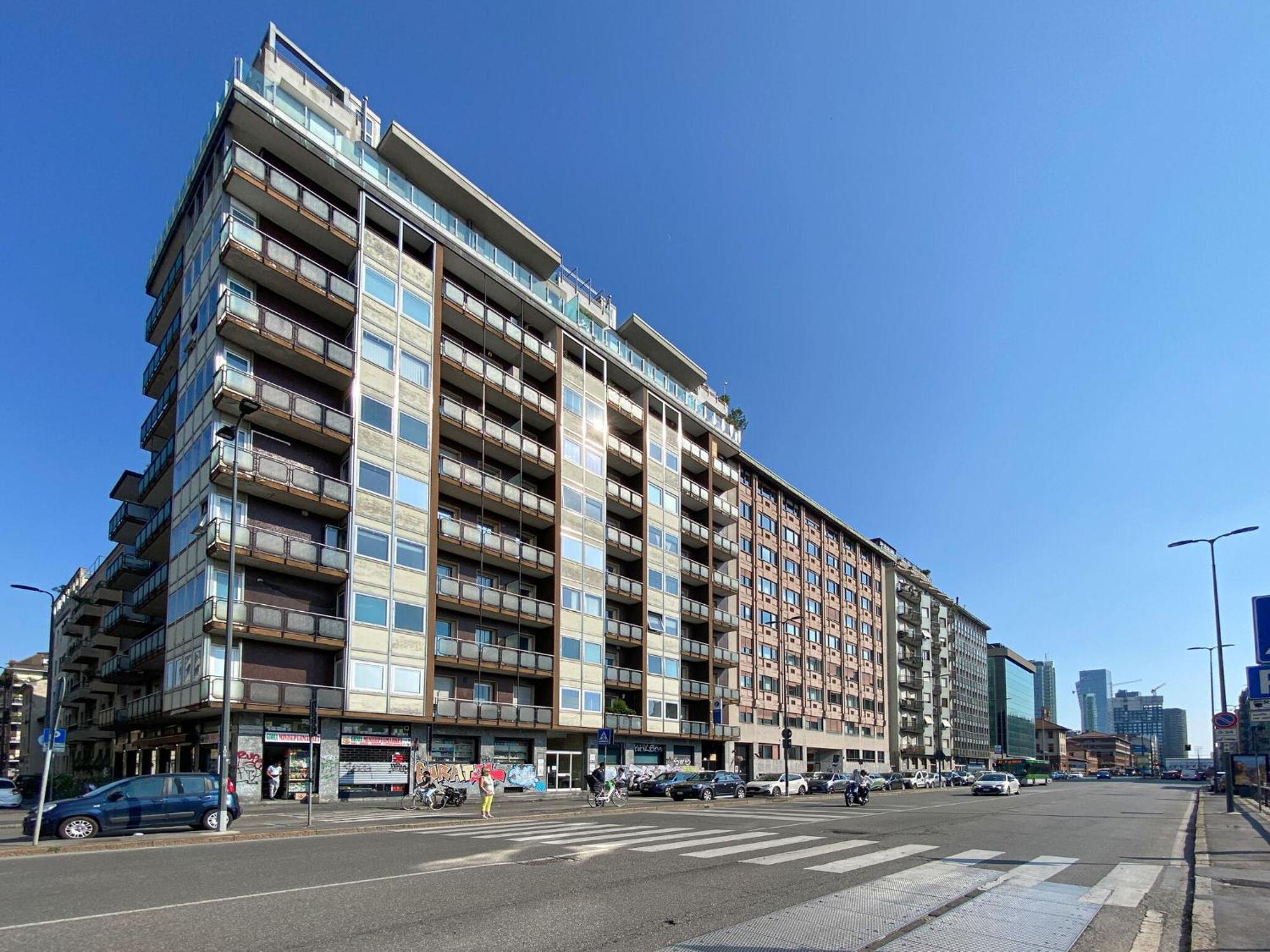 Melchiorre Gioia Vista Alpi With Terrace By Halldis Apartment Milan