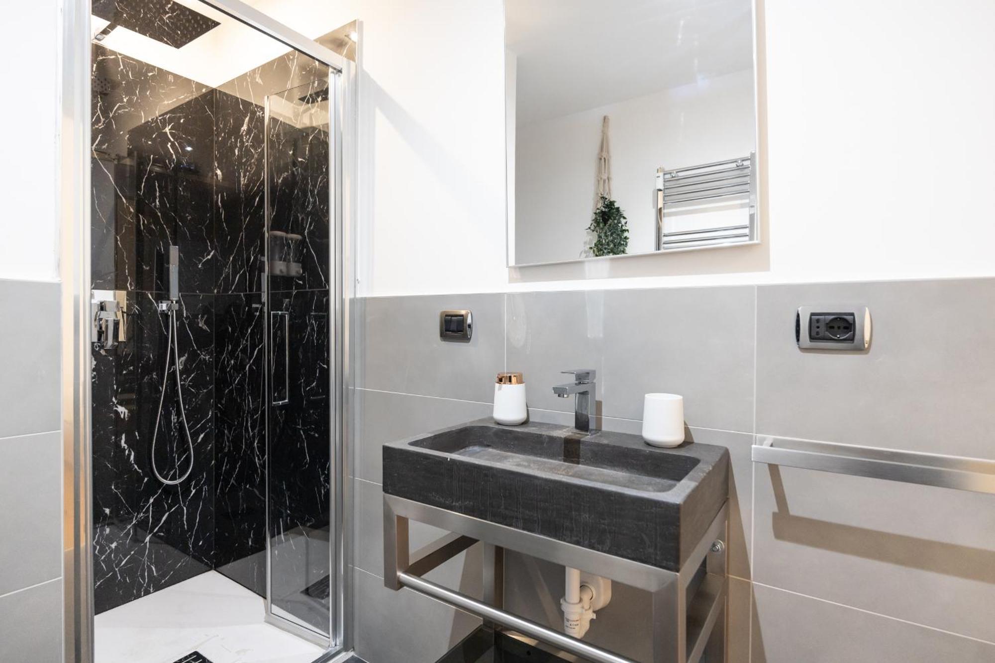 Exclusive Suite1- Vicino Metro, Citylife, Stadio San Siro E Fiera Apartment *
