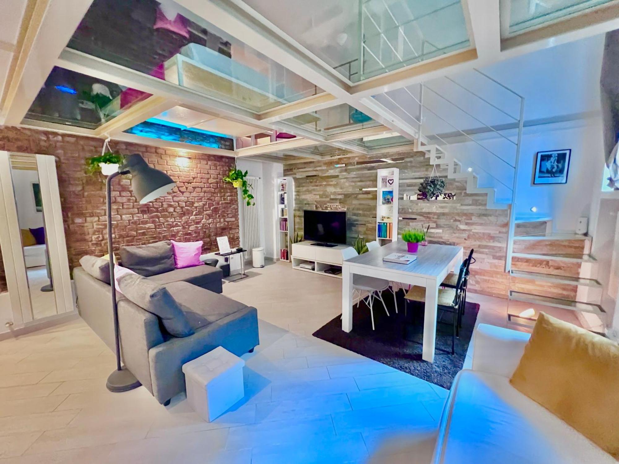 Glass Floor Loft Leilighet *