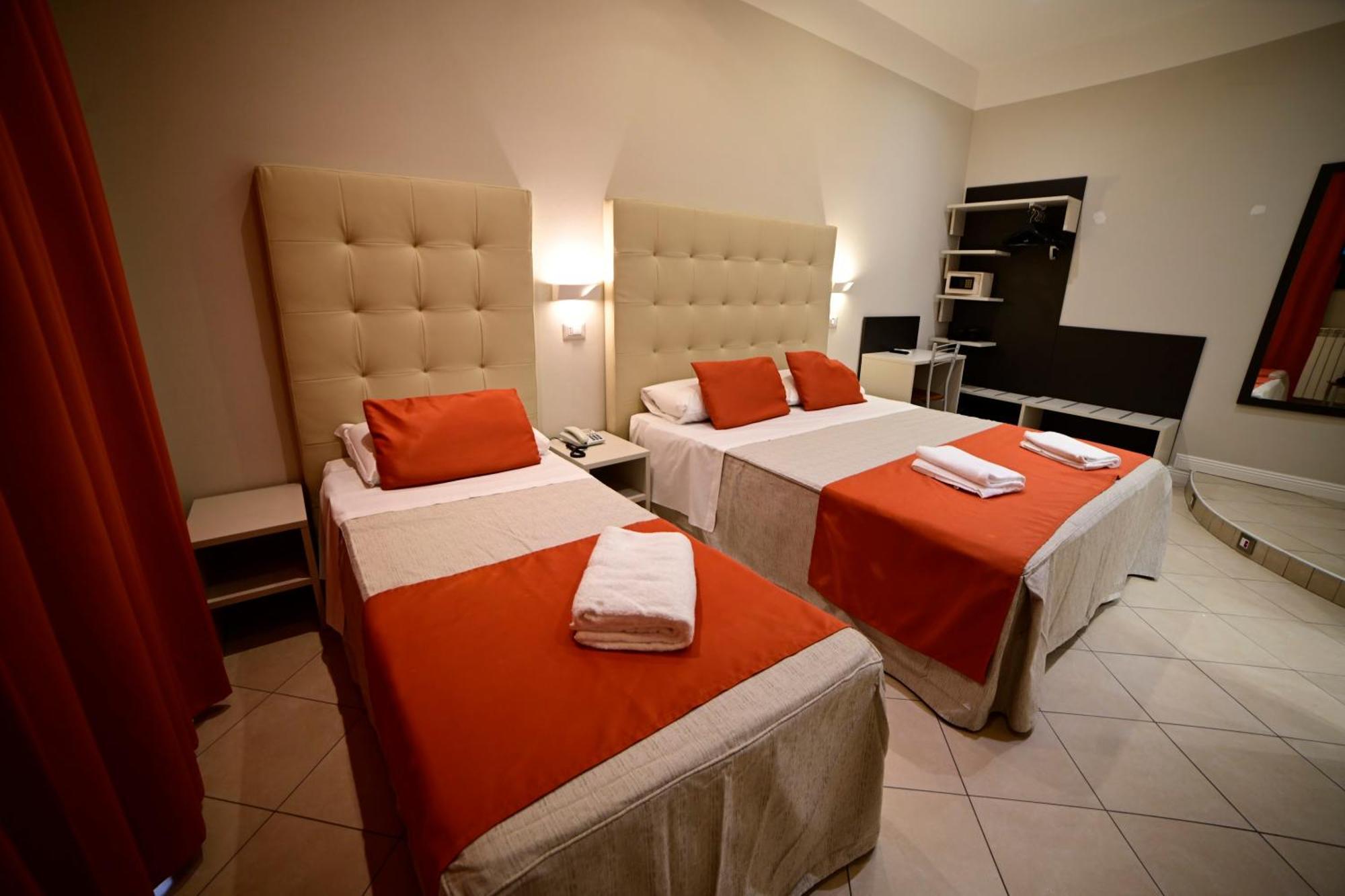 Demo' Hotel