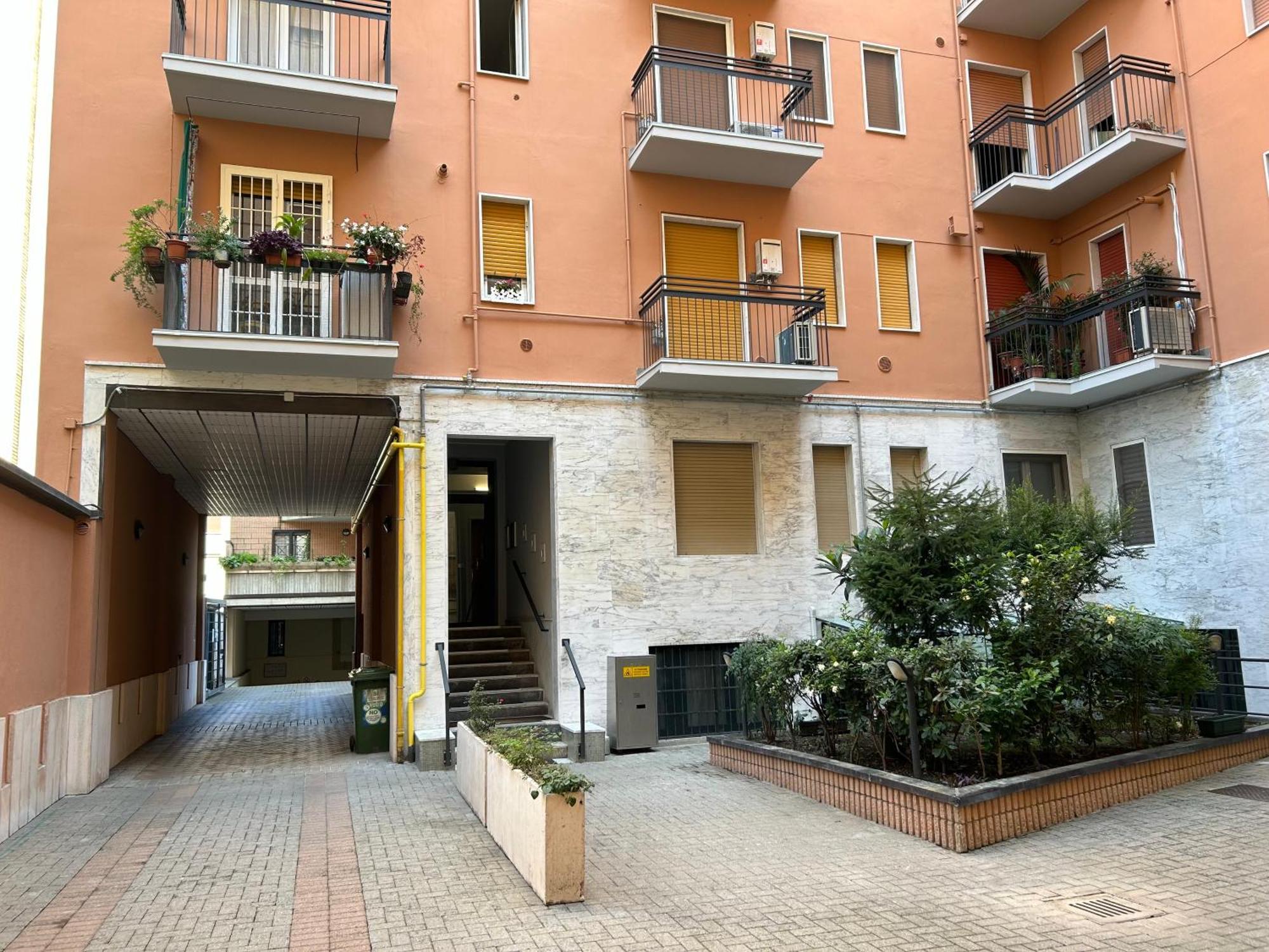 Isola-zara Modern Apartment, Duomo In 10min Milaan