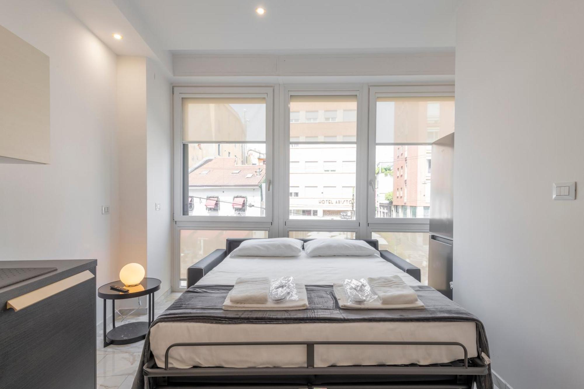 Royal Porta Ticinese Apartment *
