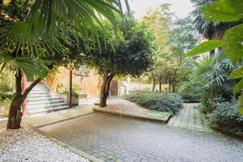Easylife - Charming In Pta Romana * Milan