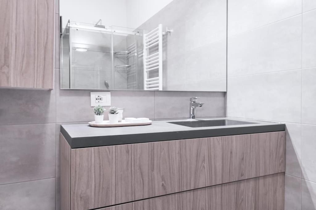 Easylife - Charming In Pta Romana Apartment