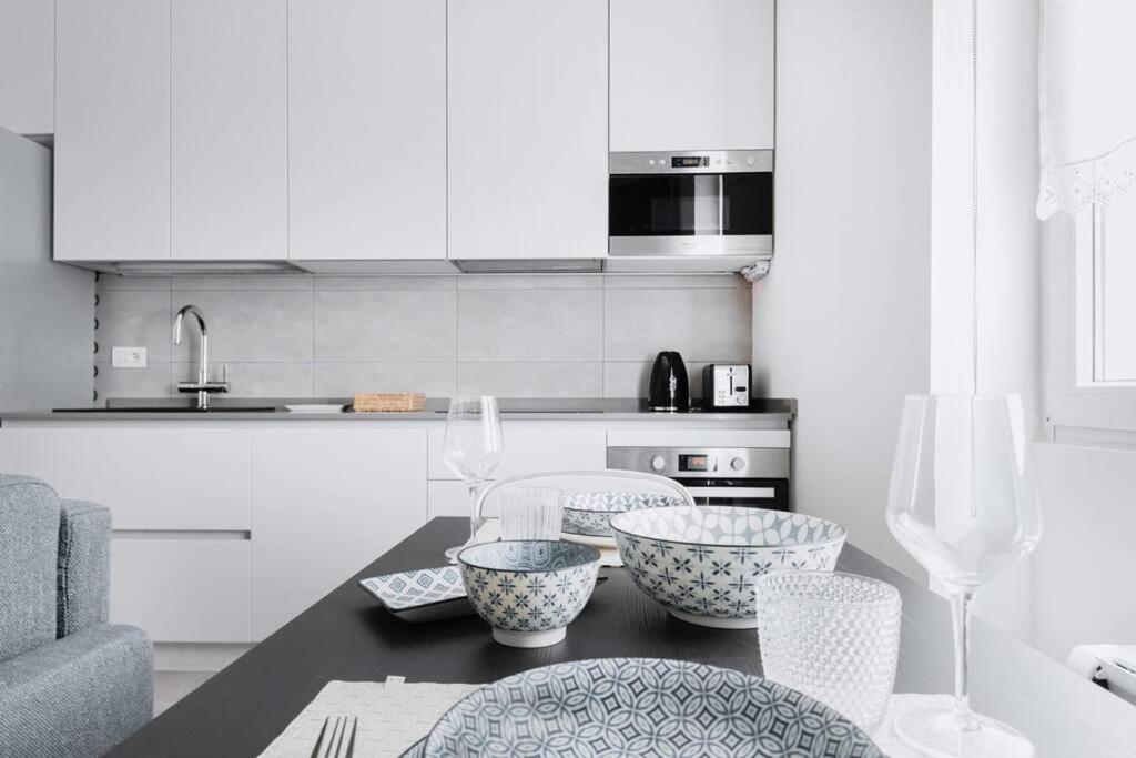 Easylife - Charming In Pta Romana * Milan