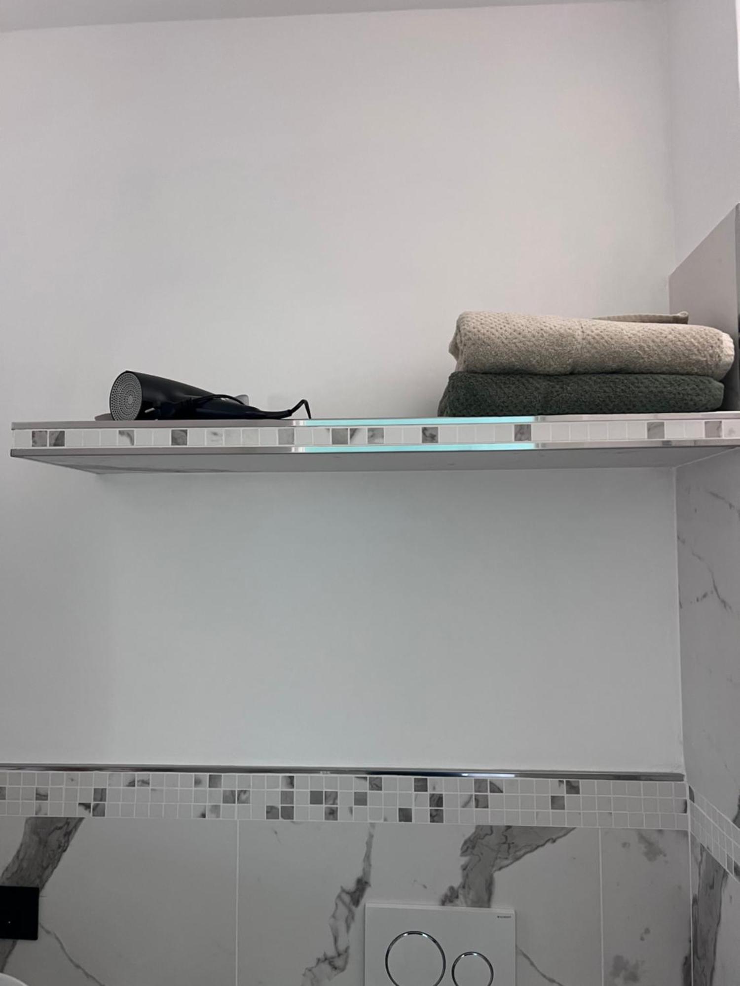 Nuovo Ed Elegante In Zona Bocconi Milano