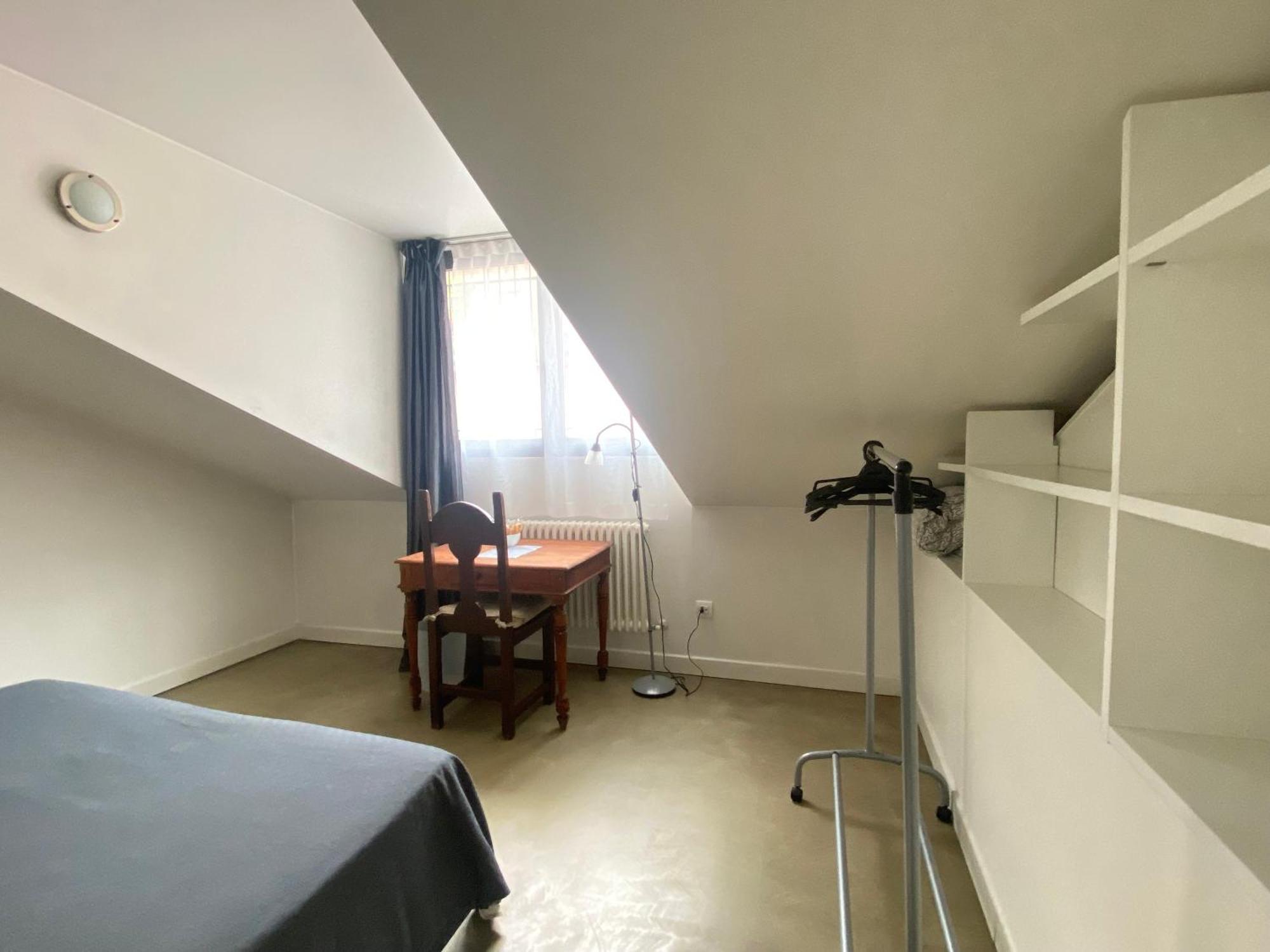 Sant Ambrogio Courtyard In Shared Flat Mailand