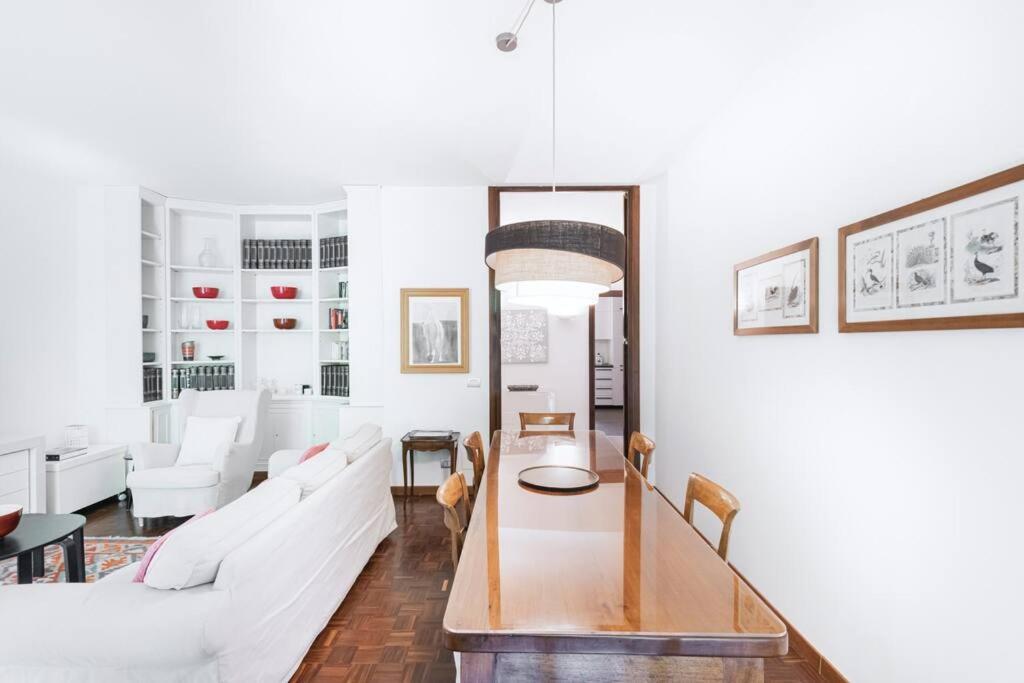 Easylife - Elegance A Few Steps From Citylife Next To M2 Pagano Apartment *