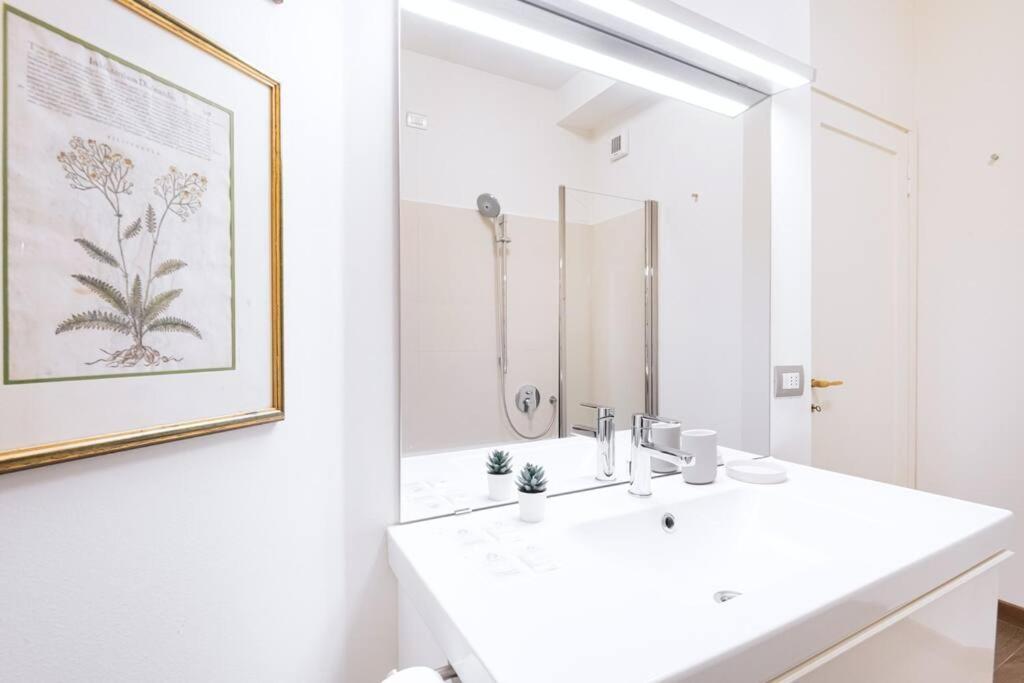 Easylife - Elegance A Few Steps From Citylife Next To M2 Pagano *