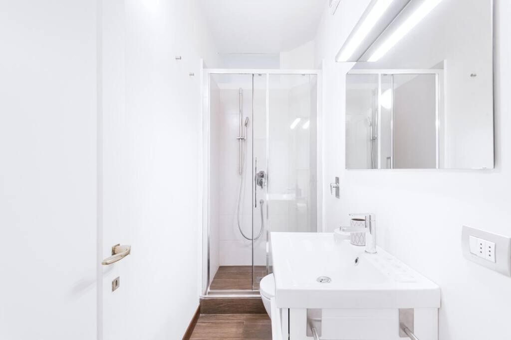 Easylife - Elegance A Few Steps From Citylife Next To M2 Pagano * Mailand