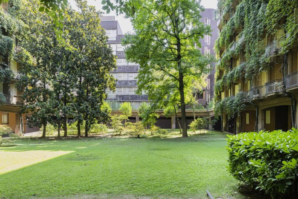Easylife - Elegance A Few Steps From Citylife Next To M2 Pagano Apartment Mailand