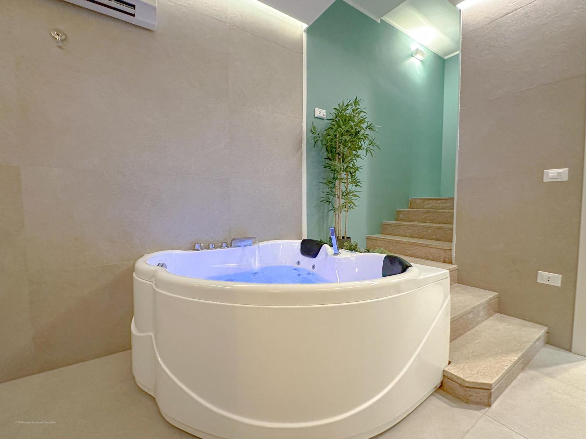 Banfi Luxury - Sauna & Jacuzzi