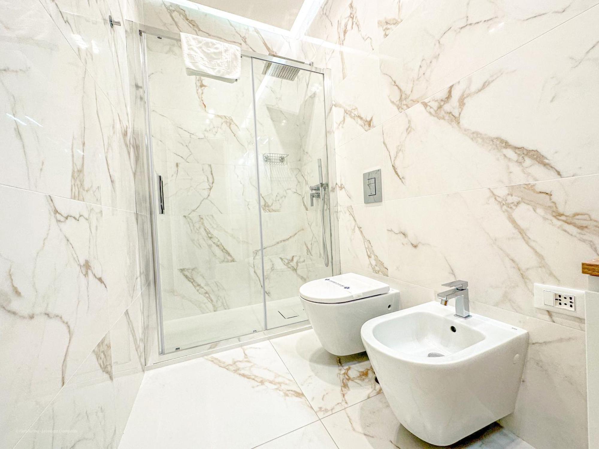 Banfi Luxury - Sauna & Jacuzzi