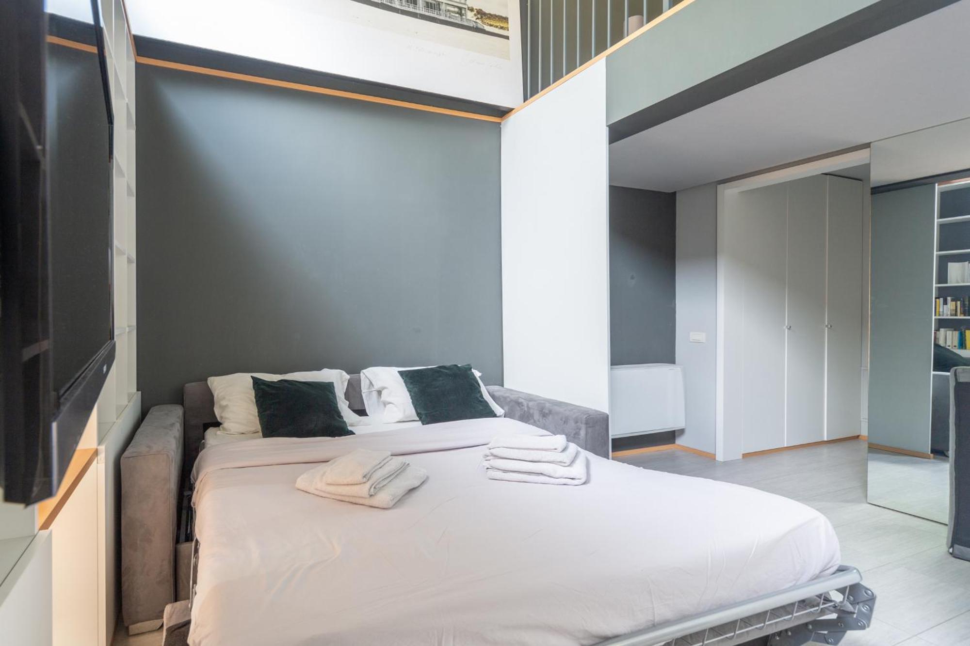 Design Loft In Navigli Apartment