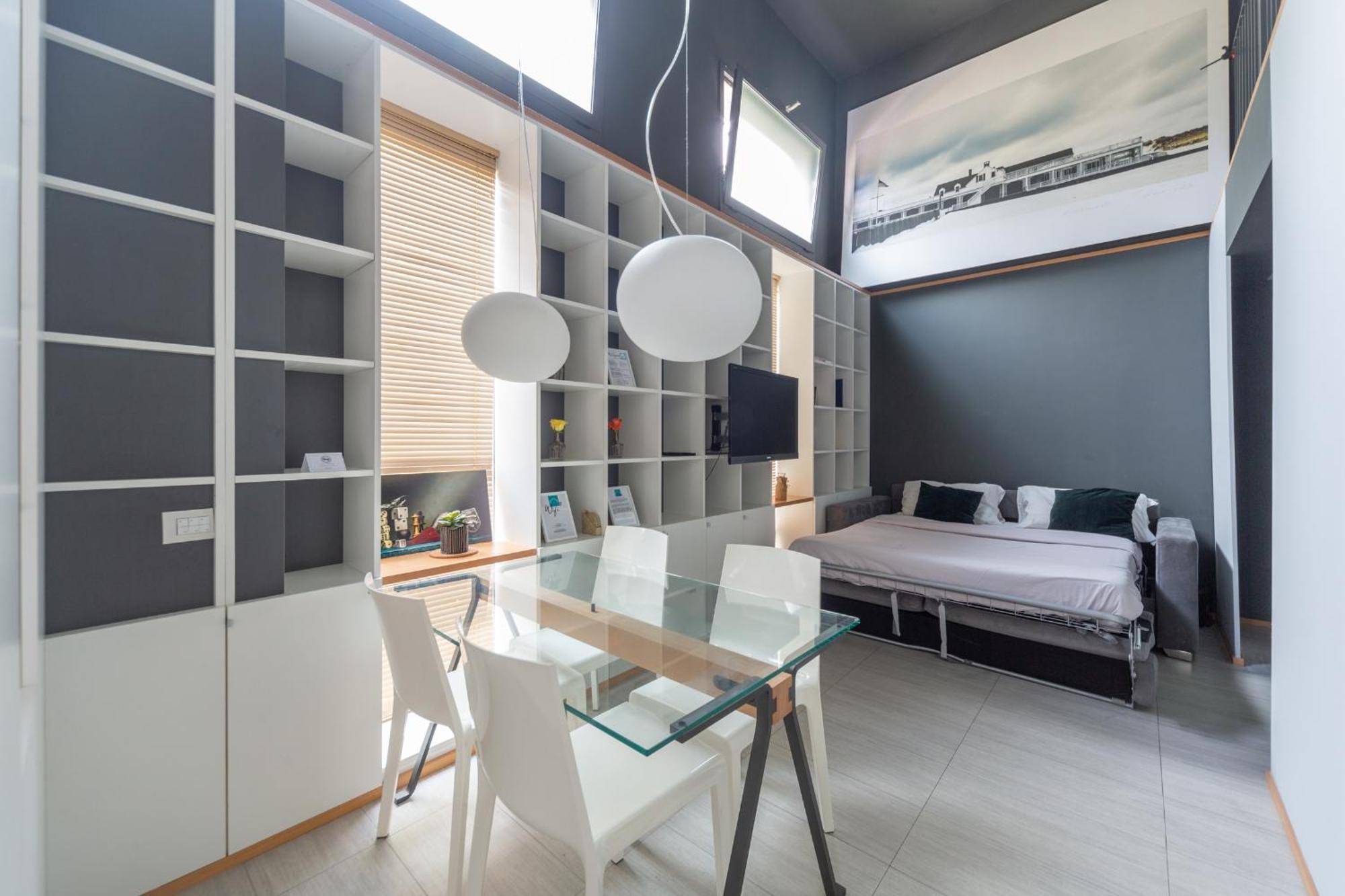 Apartment Design Loft In Navigli *