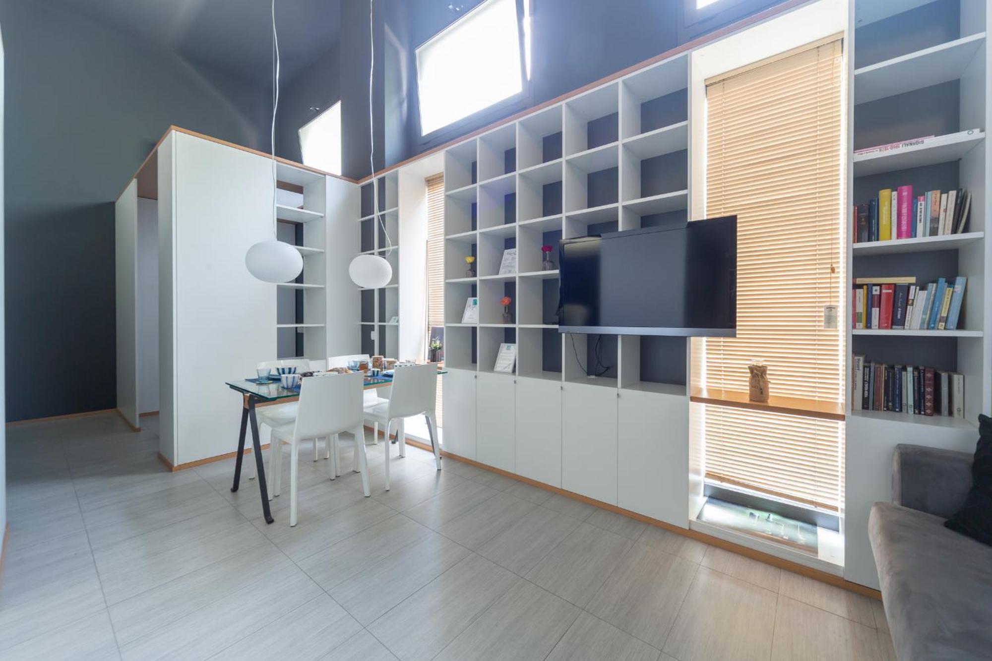 Apartment Design Loft In Navigli *