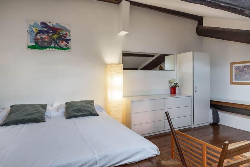 Navigli - Centro Vintage Apt - Movida&free Wifi Milano