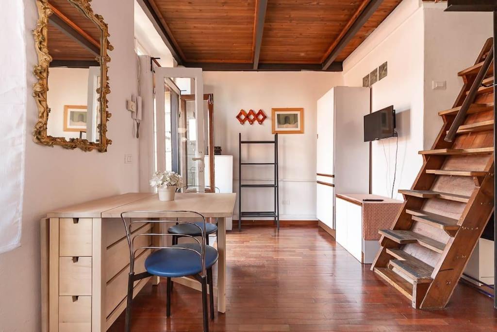 Navigli - Centro Vintage Apt - Movida&free Wifi Appartamento Milano