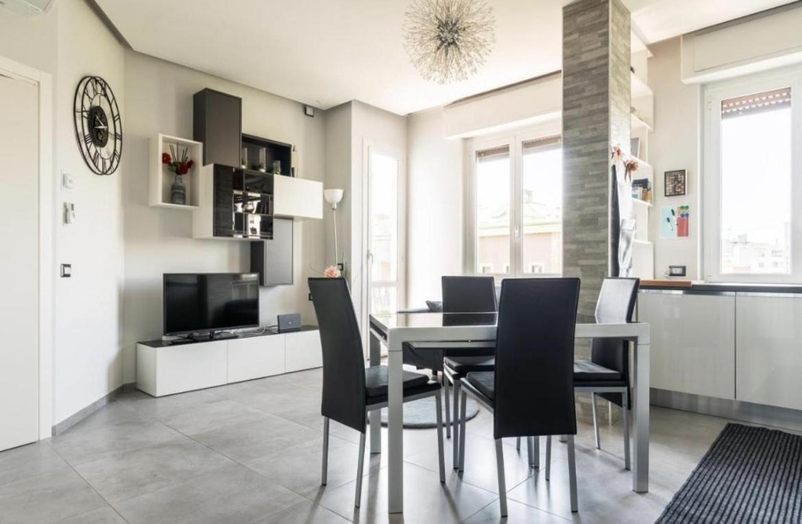 Luxury In Prada District Near Mm Brenta & Center - Ideal For Business Profiles *
