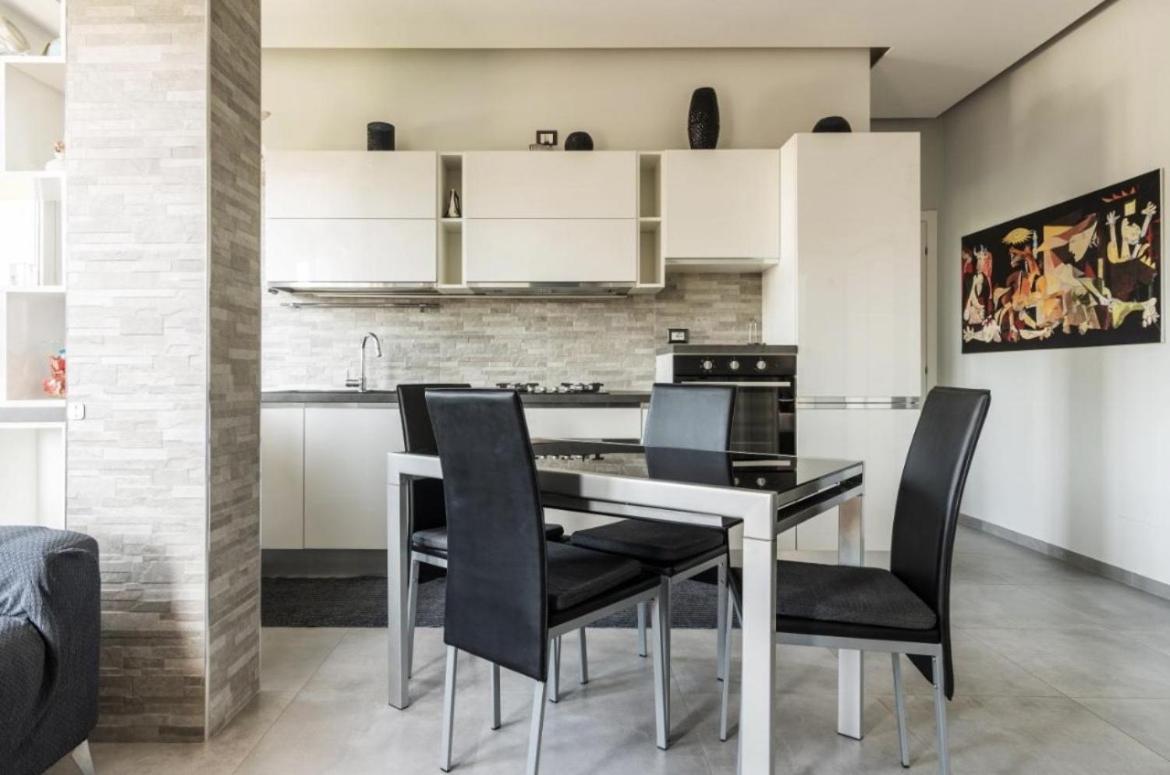 Lejlighed Luxury In Prada District Near Mm Brenta & Center - Ideal For Business Profiles