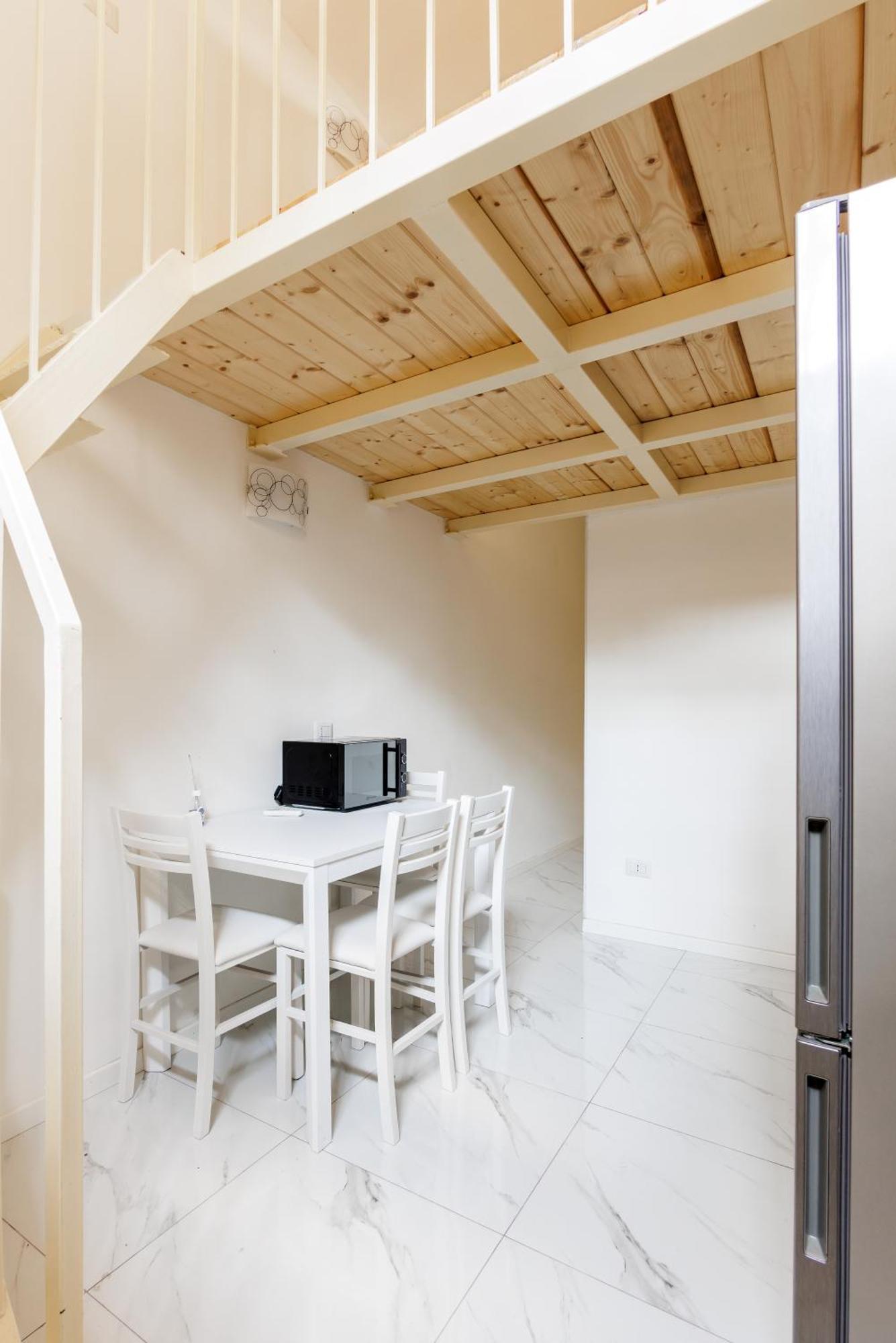 Cozy 2 Bedrooms, 10 Min For Centre, 3 From Linate Milan