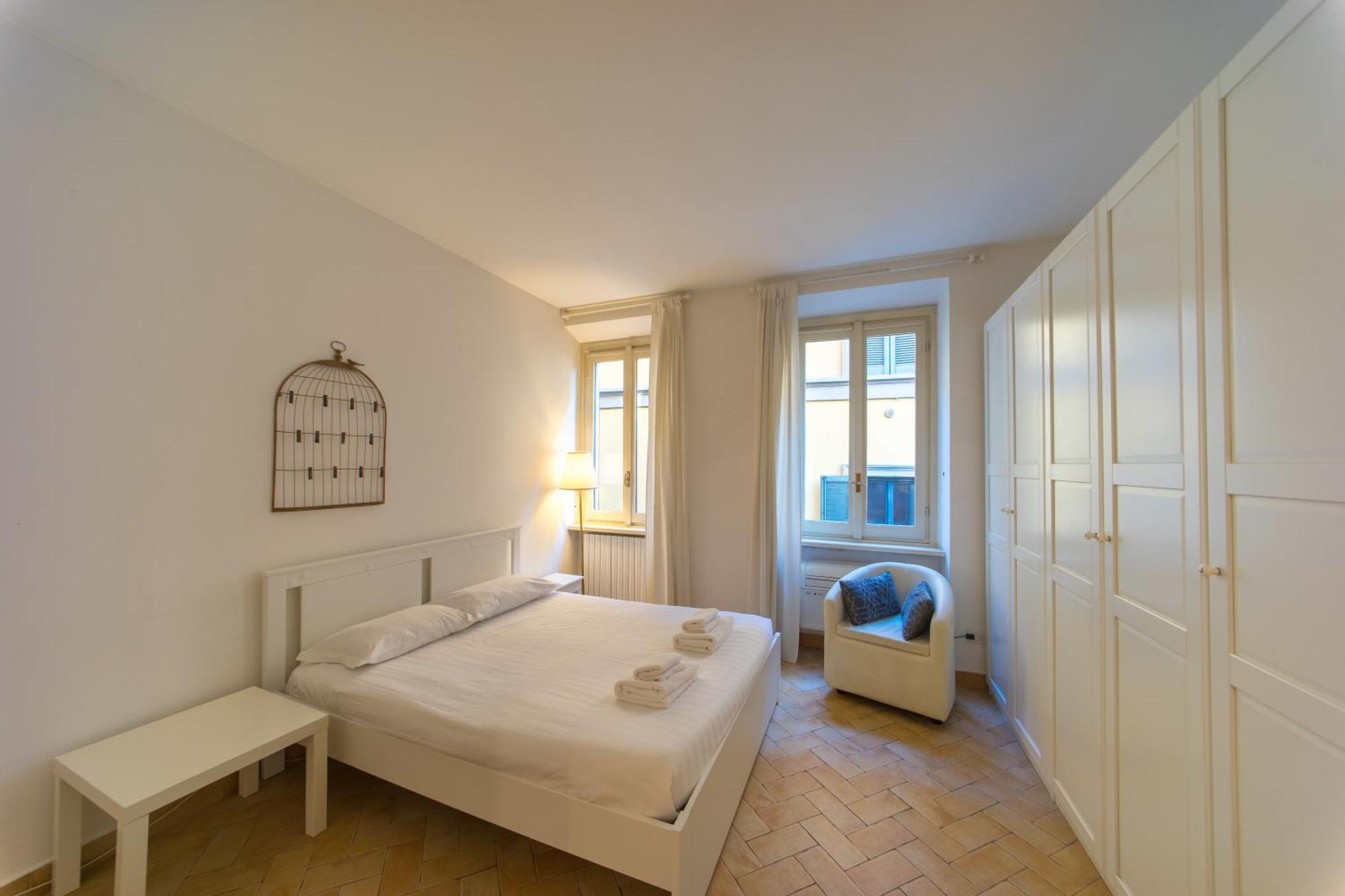 Disciplini A 5 Min Dal Duomo Apartment Milan
