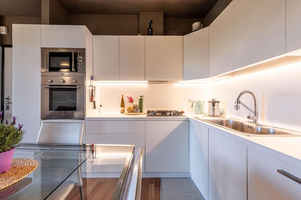 Fa44 - Lux Apt With Big Balcony & Modern Design - Apartment *