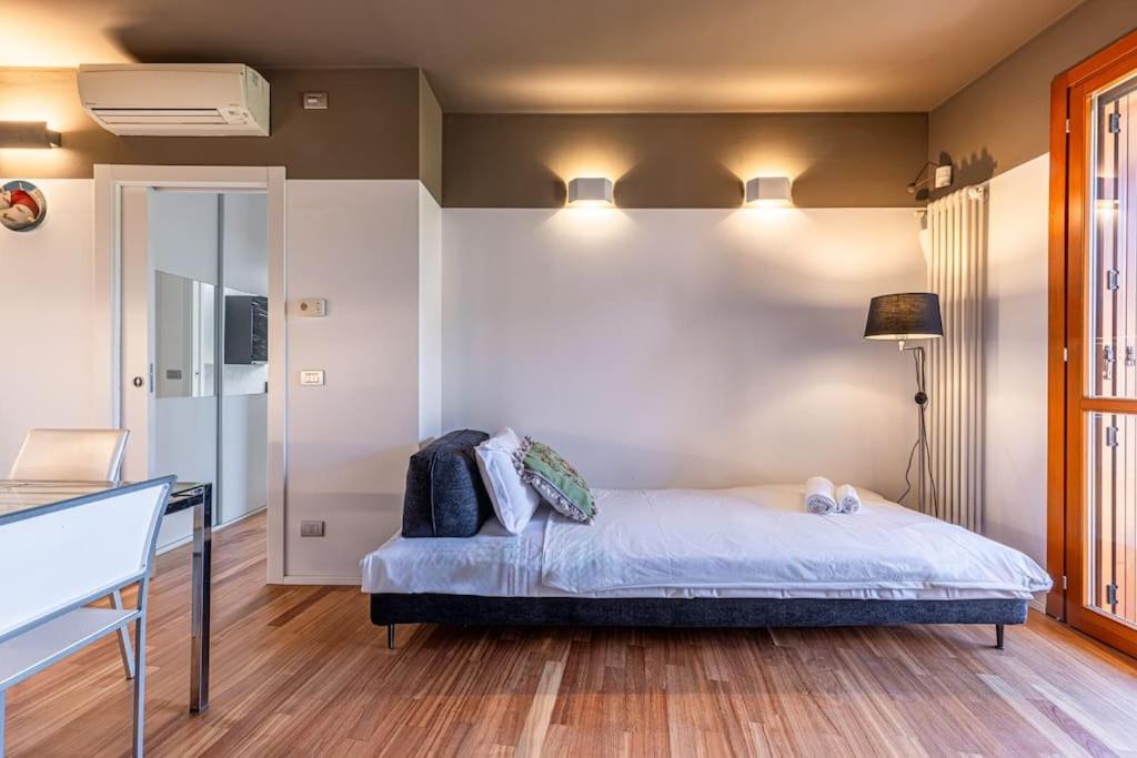 Apartment Fa44 - Lux Apt With Big Balcony & Modern Design - Mailand